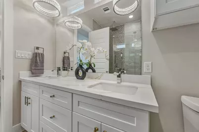 4231 Elmwood Street #B, Houston, TX 77051 - Photo 14