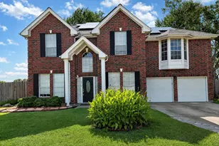 2412 N Mission Cir, Friendswood, TX 77546 - Photo 2