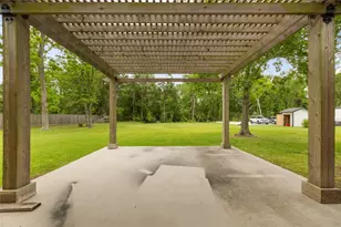 106 River Oaks Dr, Baytown, TX 77523 - Photo 26