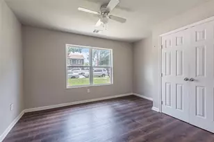 2801 Virginia St, Baytown, TX 77520 - Photo 12