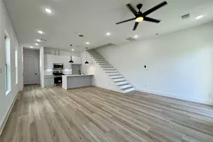 1504 Griffin St, Houston, TX 77009 - Photo 6