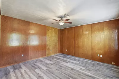 212 Jones Road, Highlands, TX 77562 - Photo 12