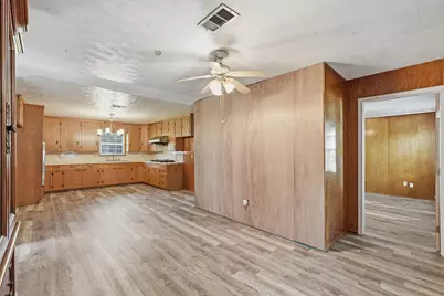 212 Jones Road, Highlands, TX 77562 - Photo 10