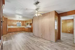 212 Jones Rd, Highlands, TX 77562 - Photo 10