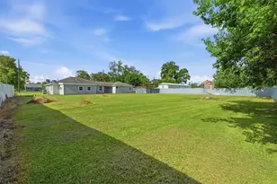 212 Jones Rd, Highlands, TX 77562 - Photo 22