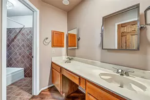 1116 W Castlewood Ave, Friendswood, TX 77546 - Photo 18