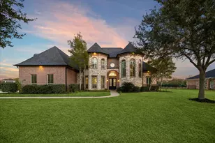 9030 Royal Crest Ln, Richmond, TX 77469 - Photo 2