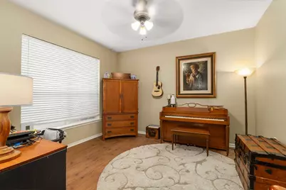 2807 Shadow Lawn Street, Brenham, TX 77833 - Photo 4