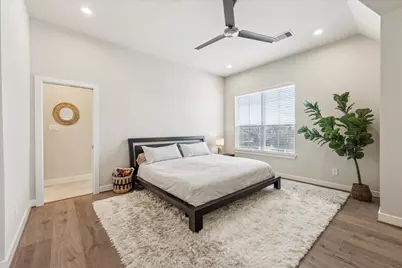 3925 Willowbend Point, Houston, TX 77025 - Photo 14