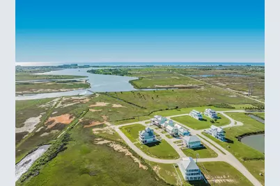 1626 Brown Pelican Bend, Galveston, TX 77554 - Photo 2