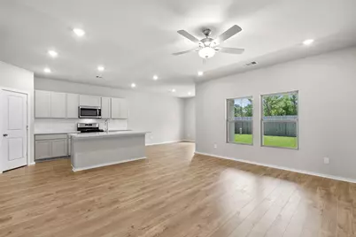 208 Rose Laurel Drive, Alvin, TX 77511 - Photo 8