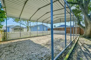 5828 Avenue T, Galveston, TX 77551 - Photo 26