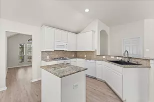 9515 Mankay Ln, Houston, TX 77070 - Photo 12
