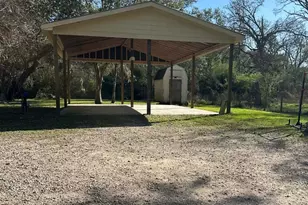 6718 Live Oak Dr, Rosharon, TX 77583 - Photo 4