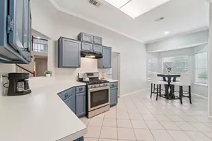 2926 Lakefield Way, Sugar Land, TX 77479 - Photo 10