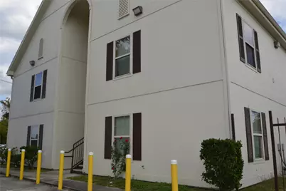 304 Dell Court #6, Houston, TX 77009 - Photo 2