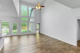 218 Kinnerly Peak Pl, Montgomery, TX 77316 - Photo 4