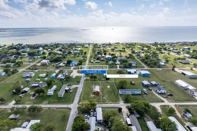 1103 W Houston Avenue, Seadrift, TX 77983 - Photo 4