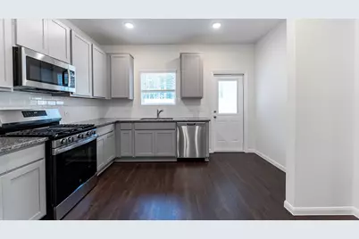 21999 Blue Sky Way, Splendora, TX 77372 - Photo 6