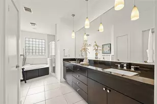 1724 Woodhead St, Houston, TX 77019 - Photo 24