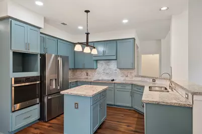 1123 Summer Brook, Sugar Land, TX 77479 - Photo 10