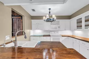 12034 Texas National Blvd, Willis, TX 77378 - Photo 14