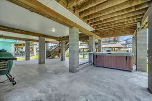 28 Dolphin St, Bayou Vista, TX 77563 - Photo 10