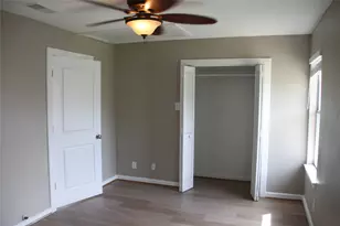 5400 E Sheldon St, Houston, TX 77008 - Photo 18