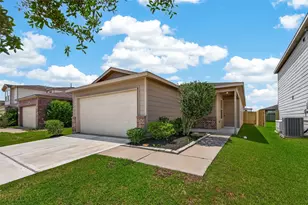 2706 Skyview Silver Dr, Houston, TX 77047 - Photo 1