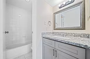 2750 Holly Hall St, Houston, TX 77054 - Photo 18