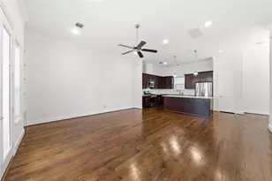 960 W 24th St, Houston, TX 77008 - Photo 18