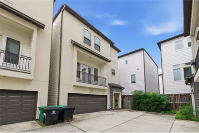 960 W 24th Street, Houston, TX 77008 - Photo 2