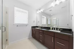 960 W 24th St, Houston, TX 77008 - Photo 38