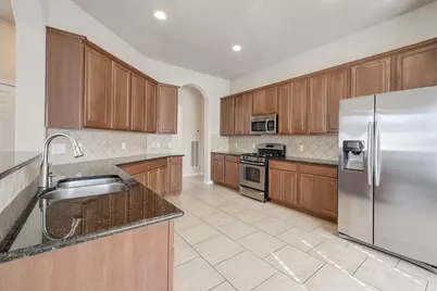 22 Powers Bend Way, The Woodlands, TX 77382 - Photo 10