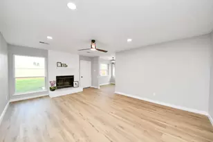 3234 Pebble Lake Dr, Sugar Land, TX 77479 - Photo 10