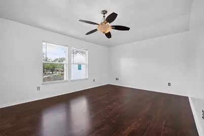 2735 Woodridge Manor Drive, Houston, TX 77087 - Photo 20