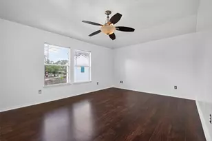 2735 Woodridge Manor Dr, Houston, TX 77087 - Photo 20