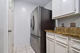 2735 Woodridge Manor Dr, Houston, TX 77087 - Photo 20