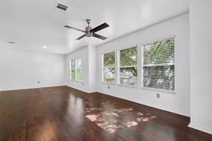 2735 Woodridge Manor Dr, Houston, TX 77087 - Photo 12