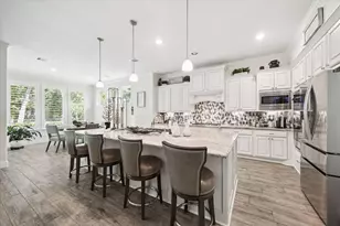 9411 Plaza Point Dr, Missouri City, TX 77459 - Photo 8