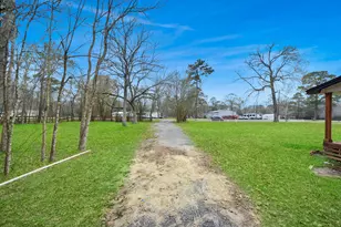 526 Co Rd 4321, Dayton, TX 77535 - Photo 26