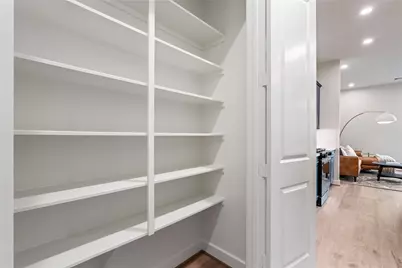 3923 Willowbend Point Drive, Houston, TX 77025 - Photo 12