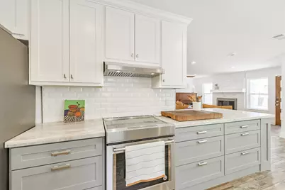 7214 Bayou Woods Drive, Houston, TX 77088 - Photo 22