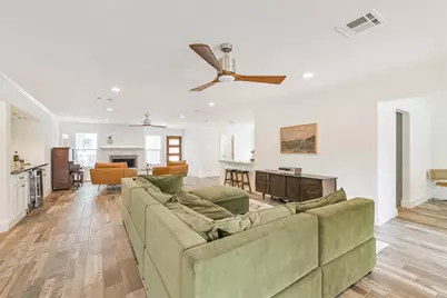 7214 Bayou Woods Drive, Houston, TX 77088 - Photo 8