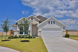 1090 Oakhurst Dr, Dayton, TX 77535 - Photo 1