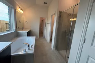 1090 Oakhurst Dr, Dayton, TX 77535 - Photo 2