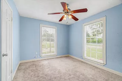 126 Huisache Street, Lake Jackson, TX 77566 - Photo 18