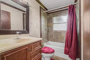 126 Huisache St, Lake Jackson, TX 77566 - Photo 20