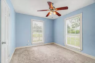 126 Huisache St, Lake Jackson, TX 77566 - Photo 18