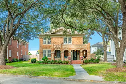 20 Cedar Lawn Drive S, Galveston, TX 77551 - Photo 2